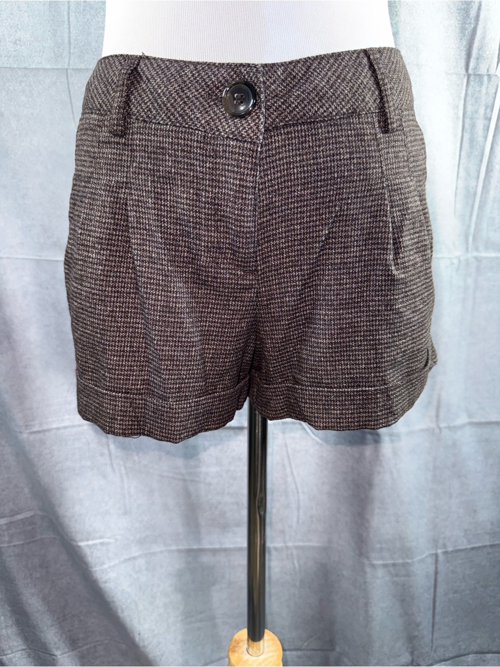 2475-BE COOL Women's Brown Houndstooth Dress Shorts